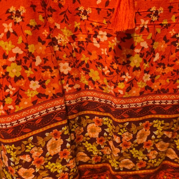 Old Navy boho sleeveless orange blouse with tassels - Picture 4 of 12